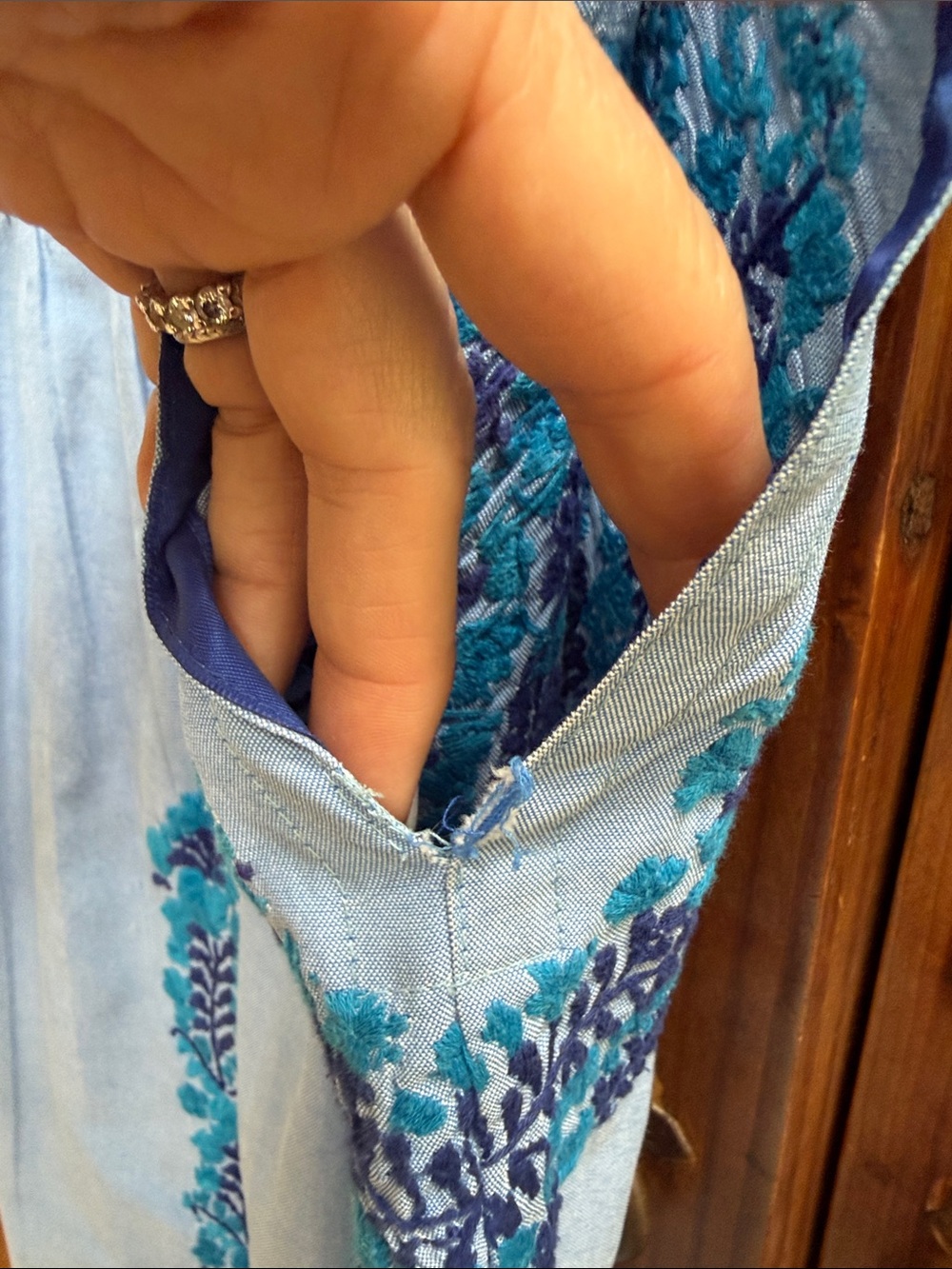 Mi Golondrina blue hand embroidered top size large - Picture 5 of 6